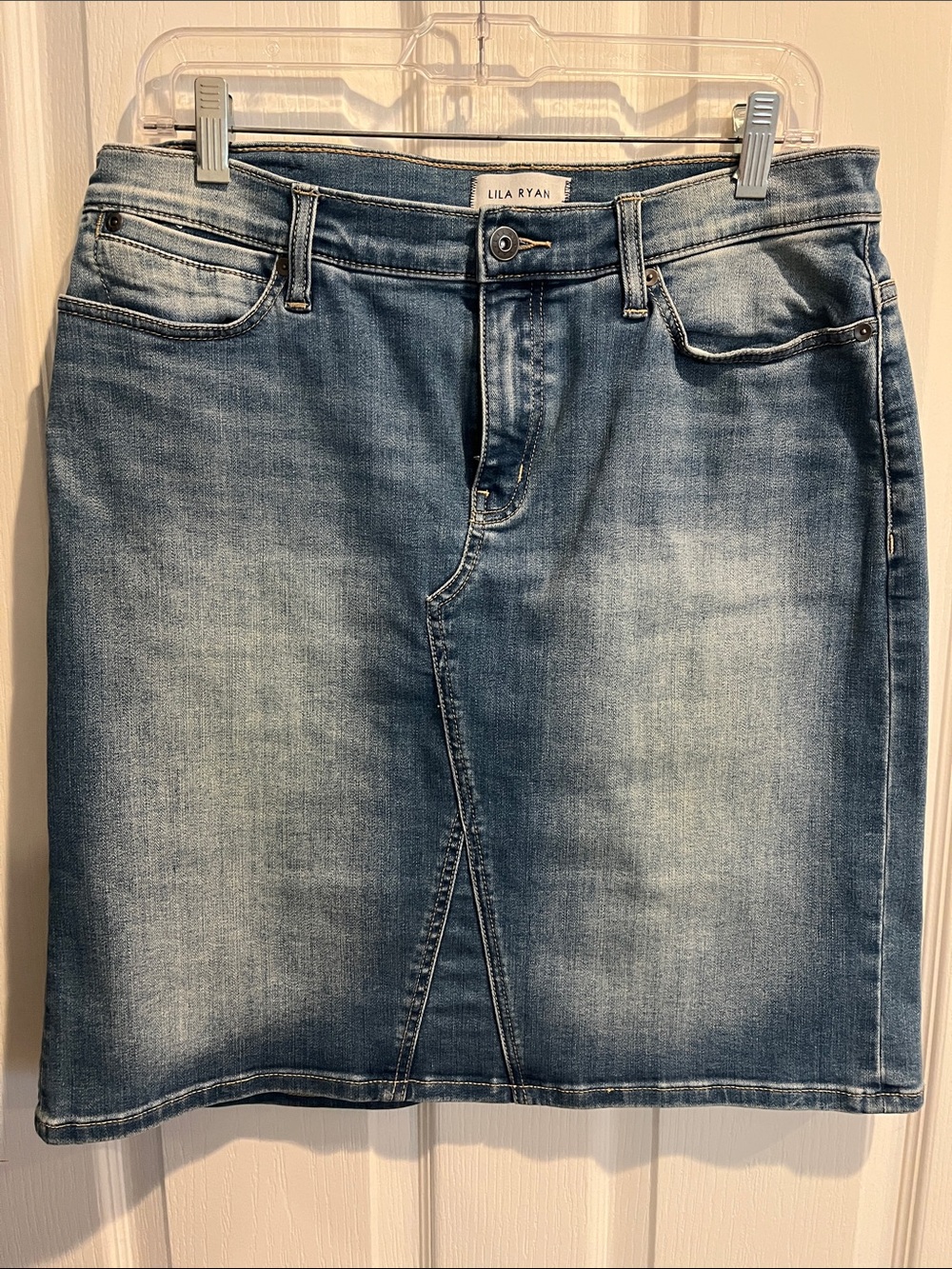 LILA RYAN Faded Blue Denim Pencil Skirt